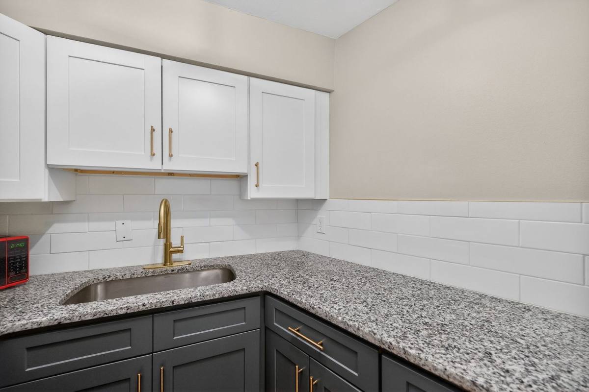 Apartment for rent at 6419 Montgomery Rd #B1, Cincinnati, OH 45213