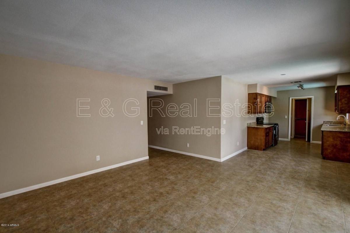 House for rent at 1030 E Manhatton Dr, Tempe, AZ 85282