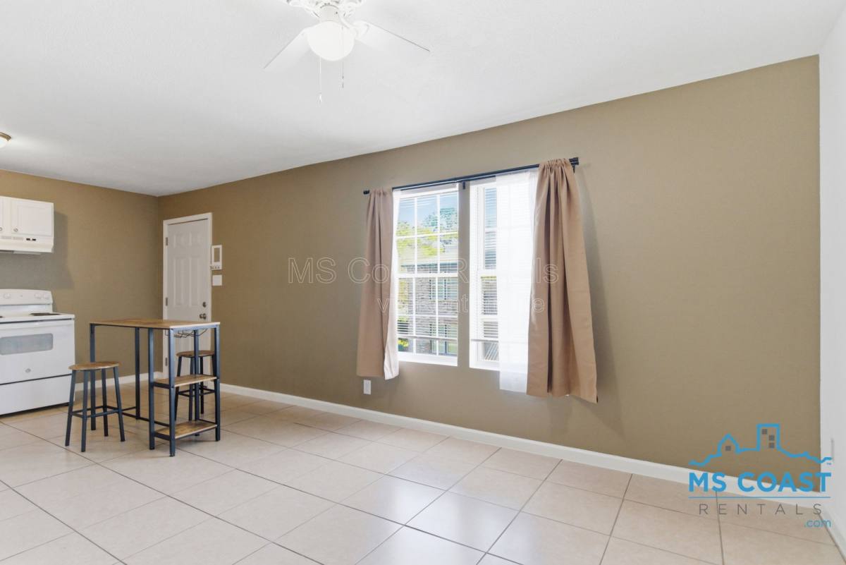 Apartment for rent at 6430 Jasmine St #A4, Moss Point, MS 39563
