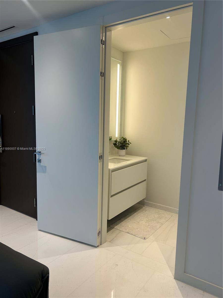 Condo for rent at 300 Biscayne Blvd Way #906, Miami, FL 33131