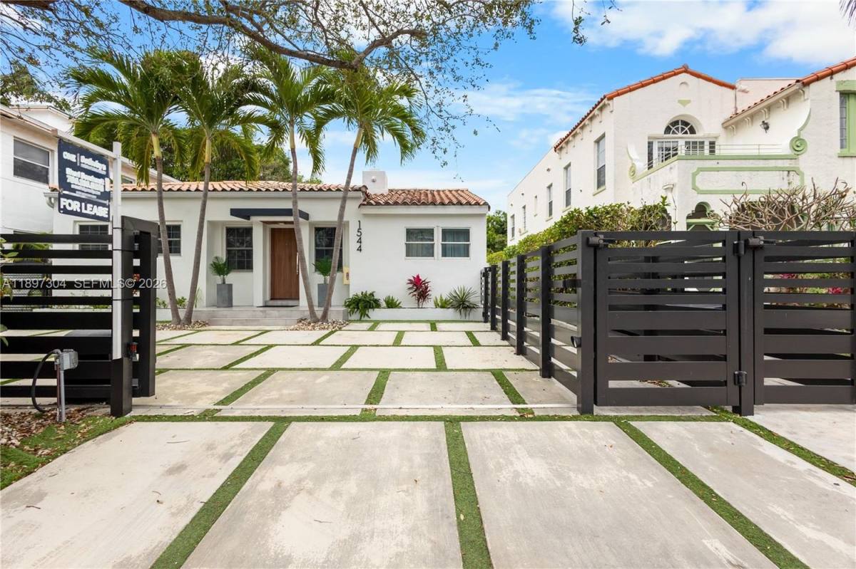 House for rent at 1544 Michigan Ave, Miami Beach, FL 33139
