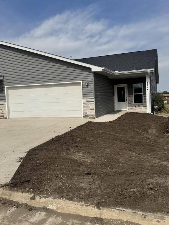 Townhouse for rent at 1106 Emerald Cove Dr Ia #50428, Mason City, IA 50401