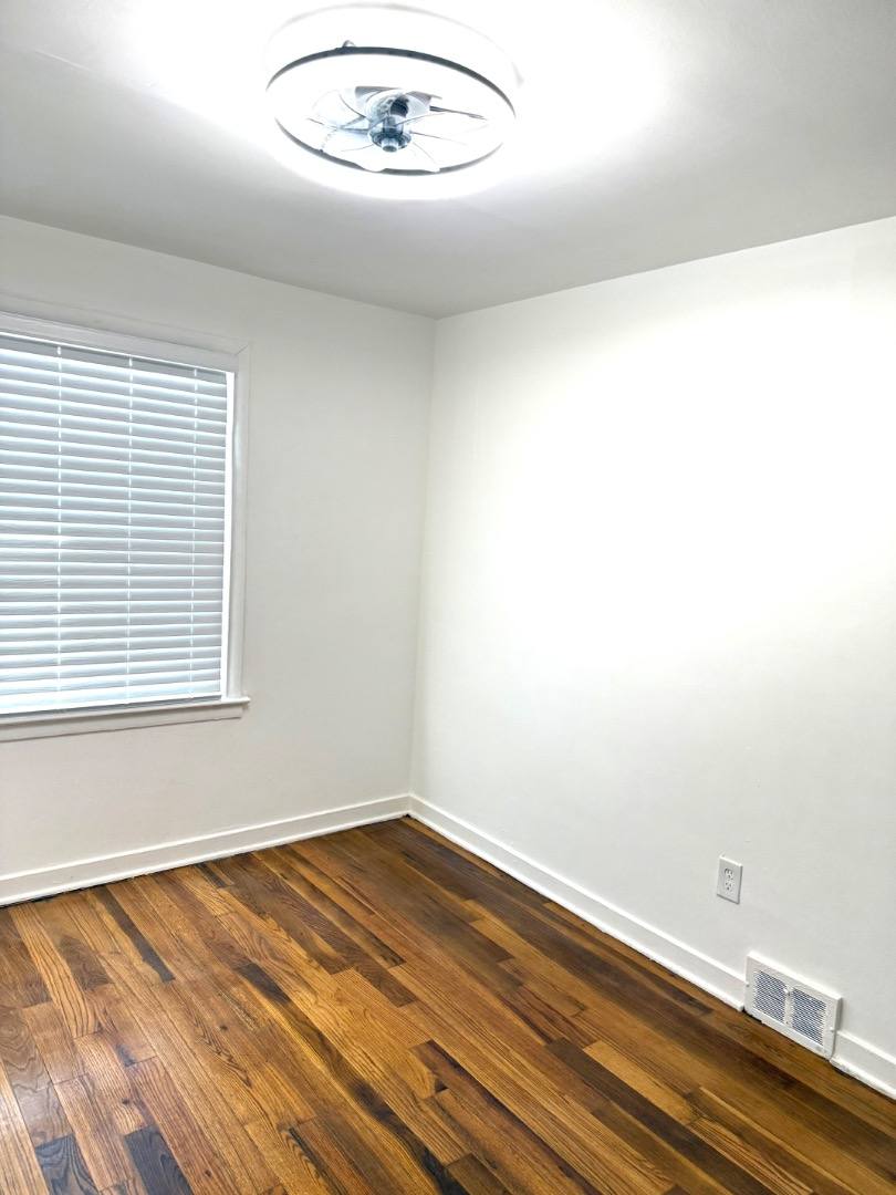 Townhouse for rent at 480 Marquette Dr, Detroit, MI 48214
