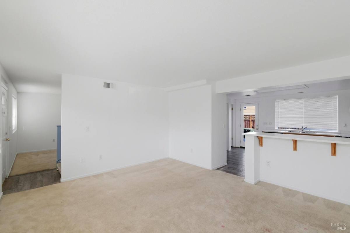Condo for rent at 712 Daniels Ave #9, Vallejo, CA 94590