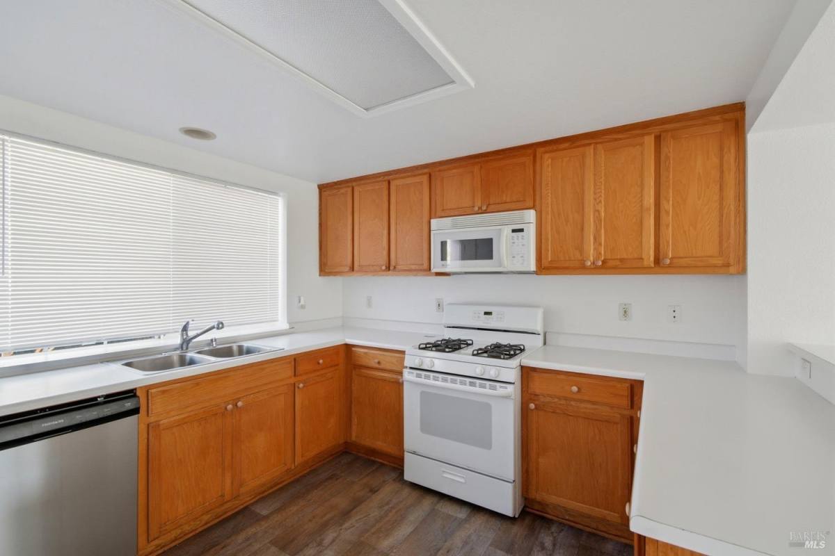 Condo for rent at 712 Daniels Ave #9, Vallejo, CA 94590