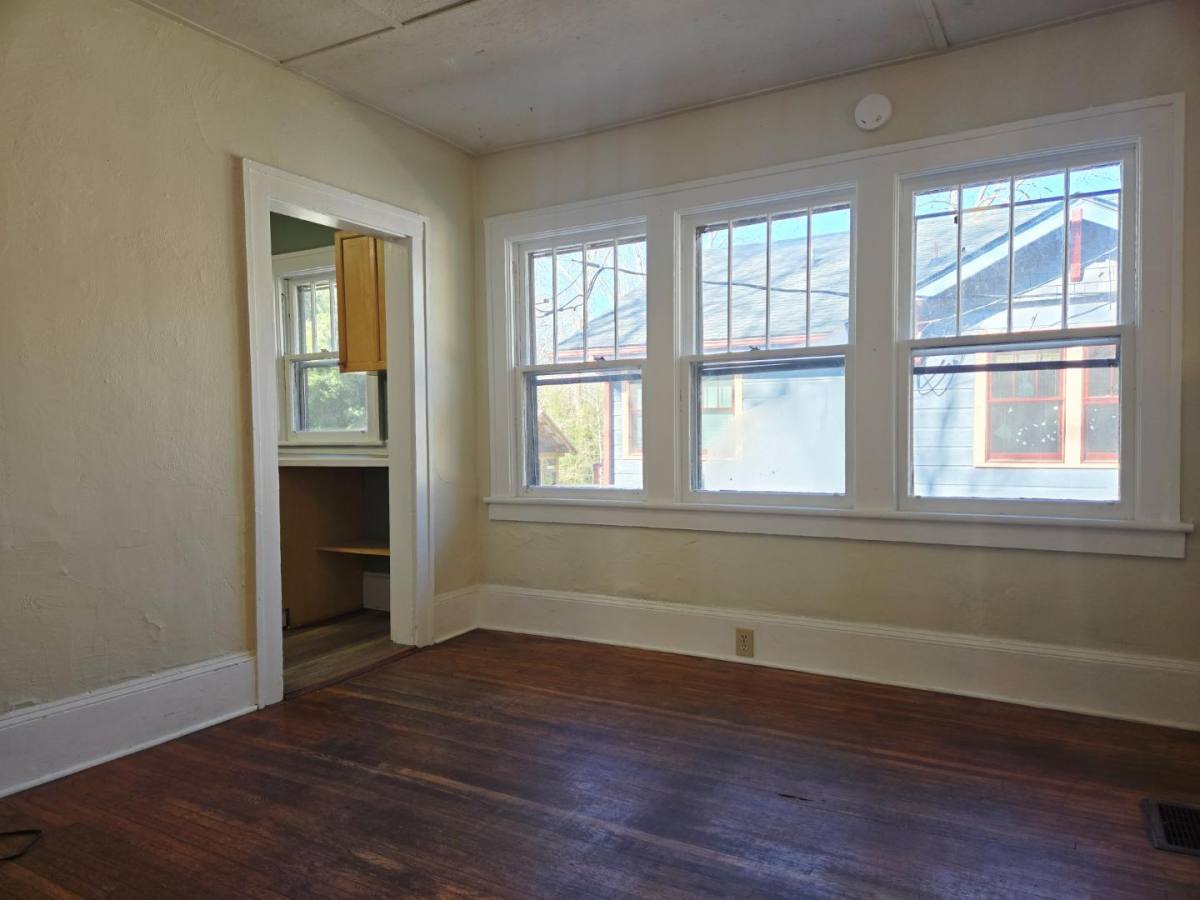 House for rent at 8 Chatham Rd #CHATH8, Asheville, NC 28804