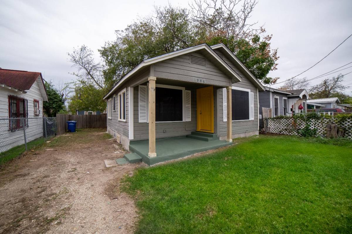 House for rent at 1946 Nolan St, San Antonio, TX 78202
