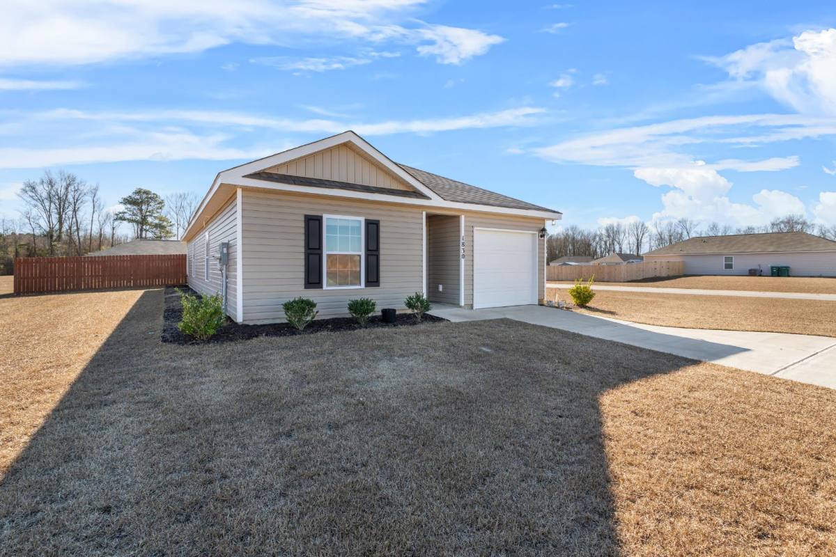 House for rent at 1830 Wildhorse Dr, Sumter, SC 29153