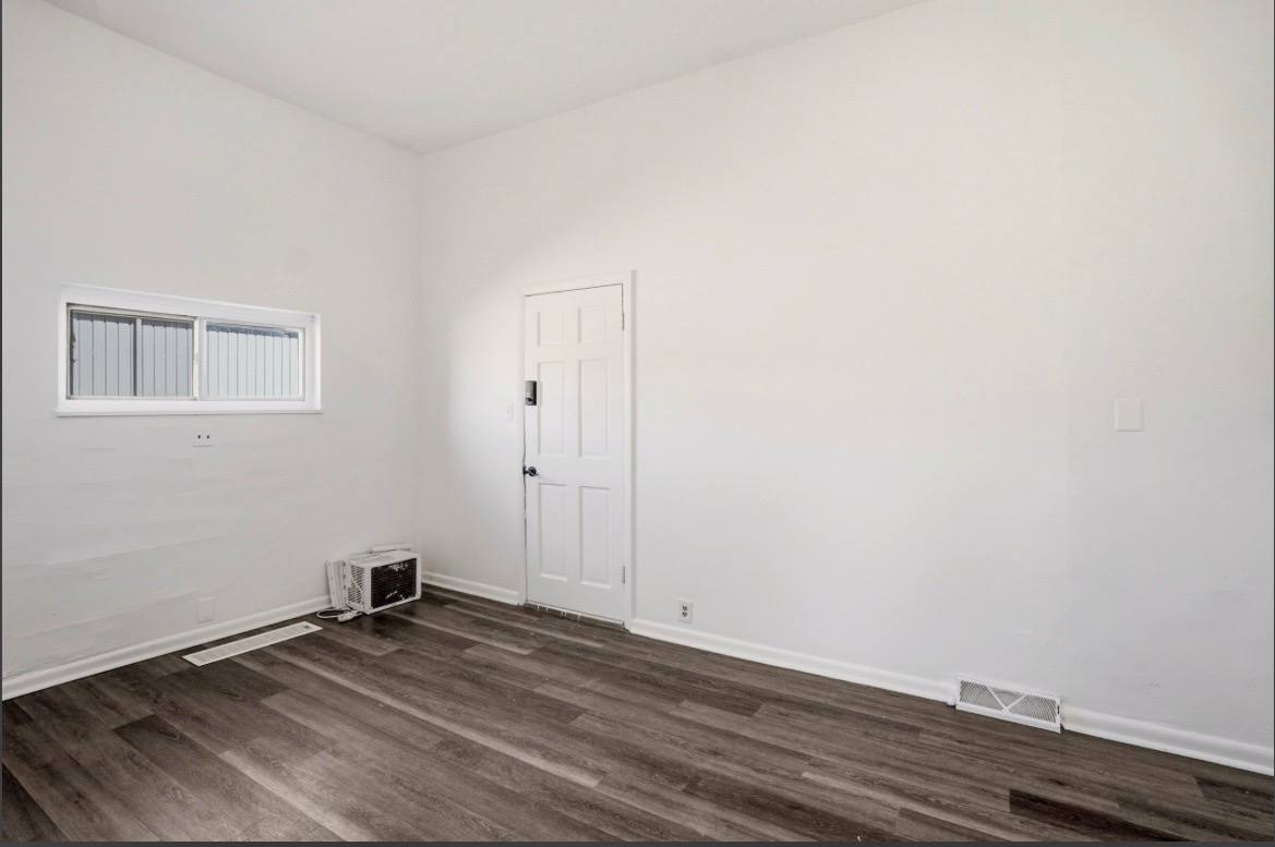 Apartment for rent at 902 3rd Ave #1, Dayton, KY 41074