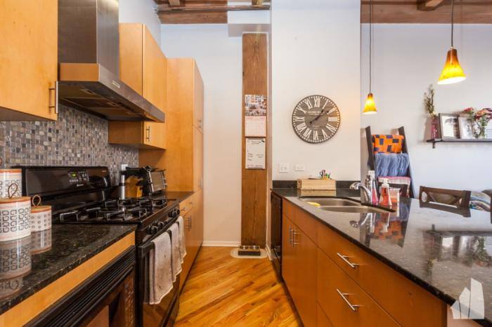 Apartment for rent at 1040 W Adams St #216, Chicago, IL 60607