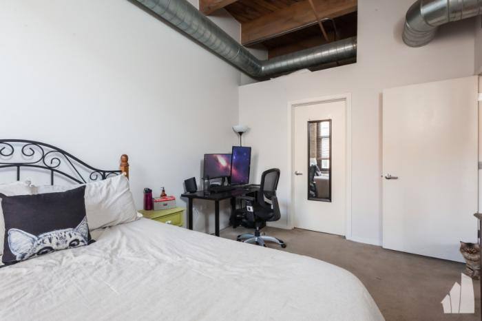 Apartment for rent at 1040 W Adams St #216, Chicago, IL 60607