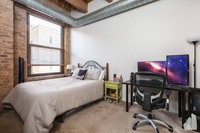 Apartment for rent at 1040 W Adams St #216, Chicago, IL 60607