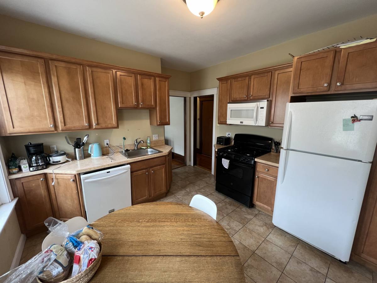 Apartment for rent at 223 Holland St #5, Somerville, MA 02144