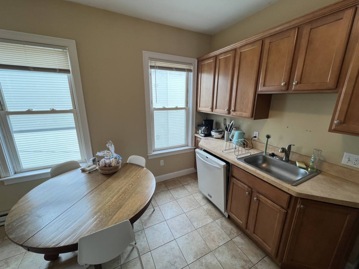 Apartment for rent at 223 Holland St #5, Somerville, MA 02144