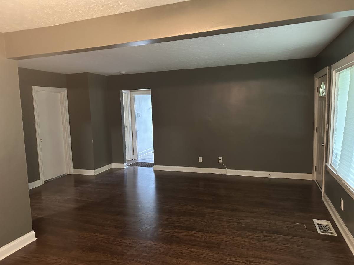 House for rent at 10308 La Plaza Dr, Louisville, KY 40272