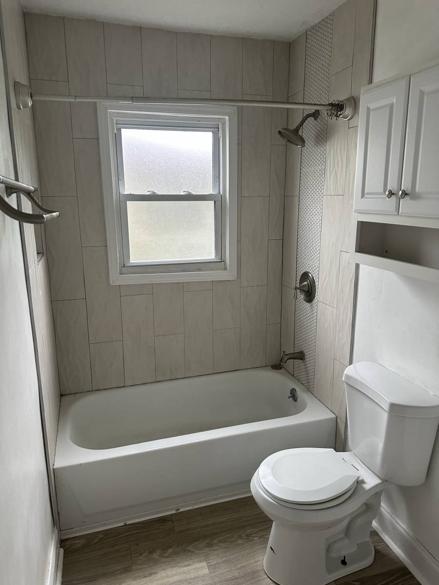 House for rent at 10308 La Plaza Dr, Louisville, KY 40272