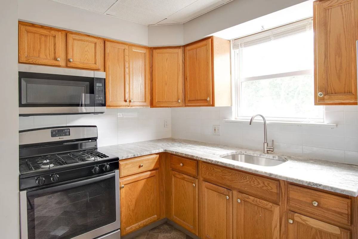 Apartment for rent at The Oaks, 5 W Chester Pike #OAKS 6D, Ridley Park, PA 19078