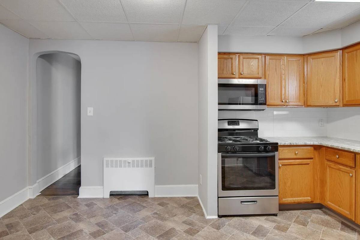 Apartment for rent at The Oaks, 5 W Chester Pike #OAKS 6D, Ridley Park, PA 19078