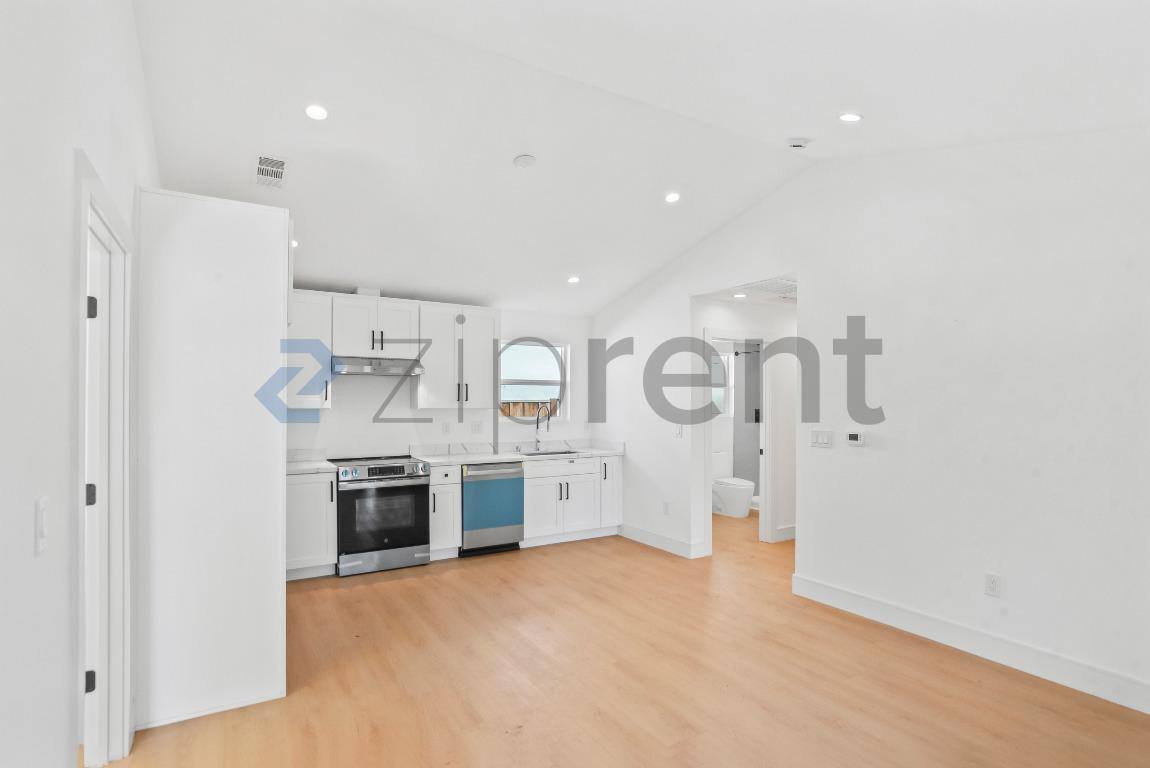 House for rent at 374 S 21st St #2, San Jose, CA 95116