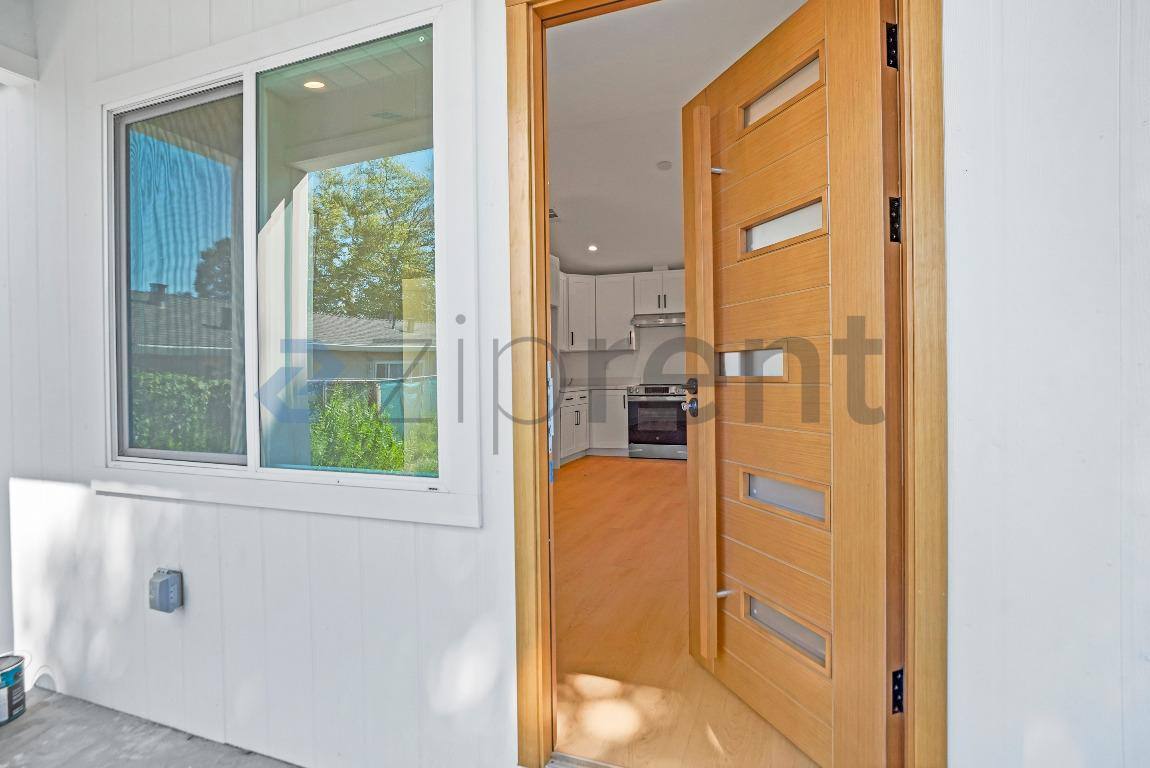 House for rent at 374 S 21st St #2, San Jose, CA 95116