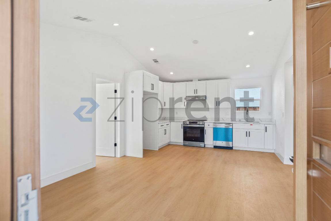 House for rent at 374 S 21st St #2, San Jose, CA 95116