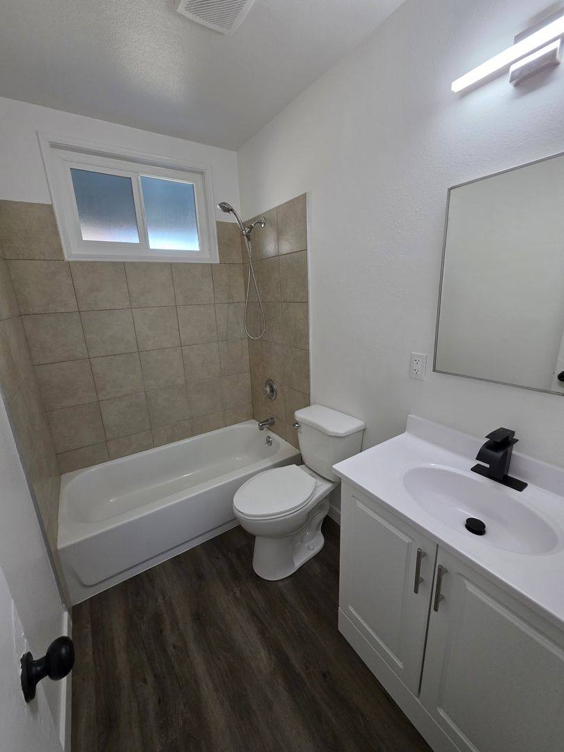 Apartment for rent at 605 N Sabina St, Anaheim, CA 92805