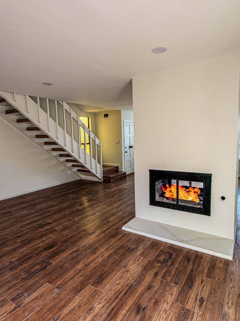 Apartment for rent at 801-803 N M St, Oxnard, CA 93030