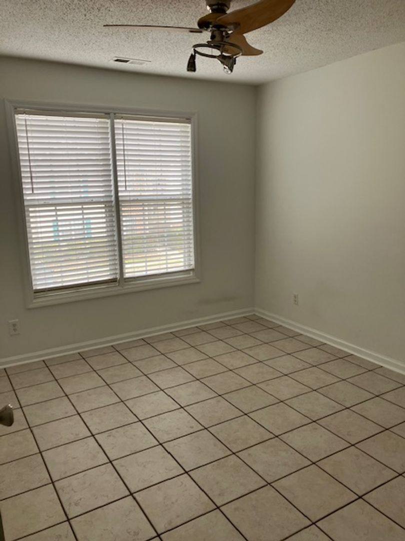Apartment for rent at 909-H Litchfield Way, Wilmington, NC 28405