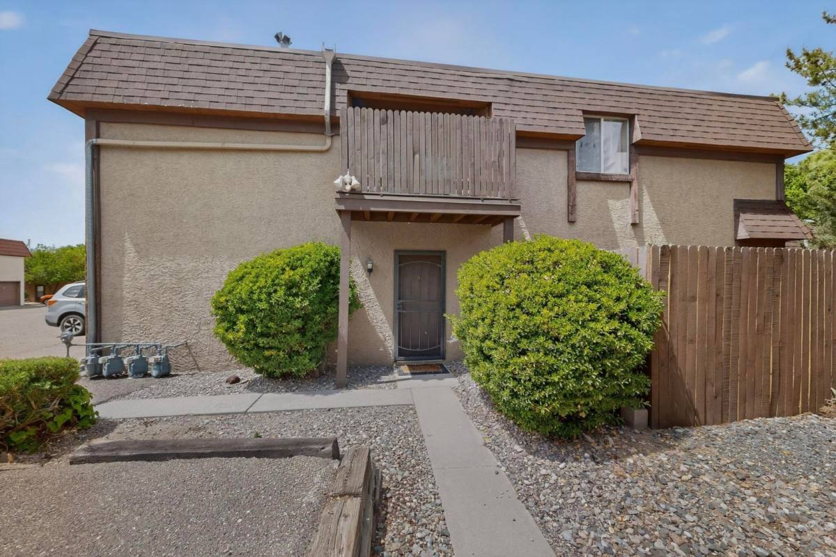 Condo for rent at 8445 Chambers Court NE, Albuquerque, NM 87111