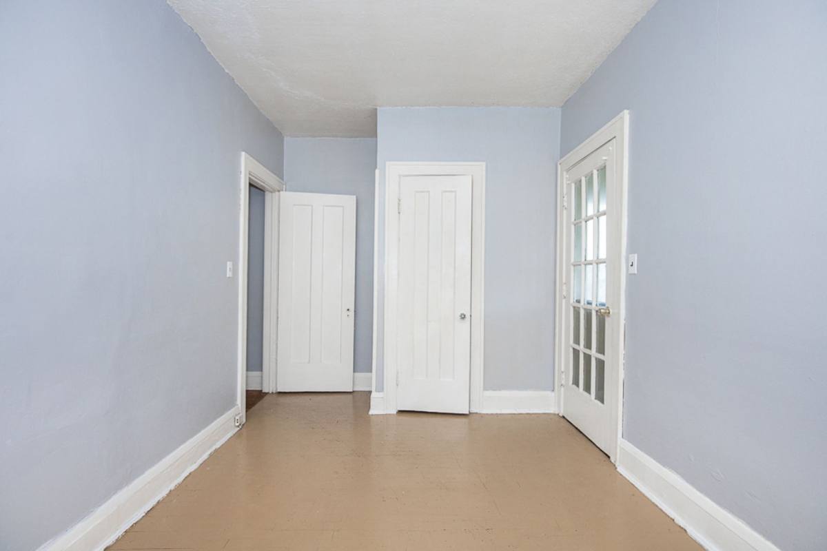 Apartment for rent at 2827 Avondale Ave, Cleveland, OH 44118