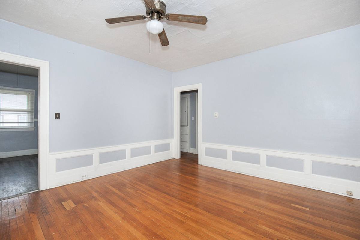 Apartment for rent at 2827 Avondale Ave, Cleveland, OH 44118