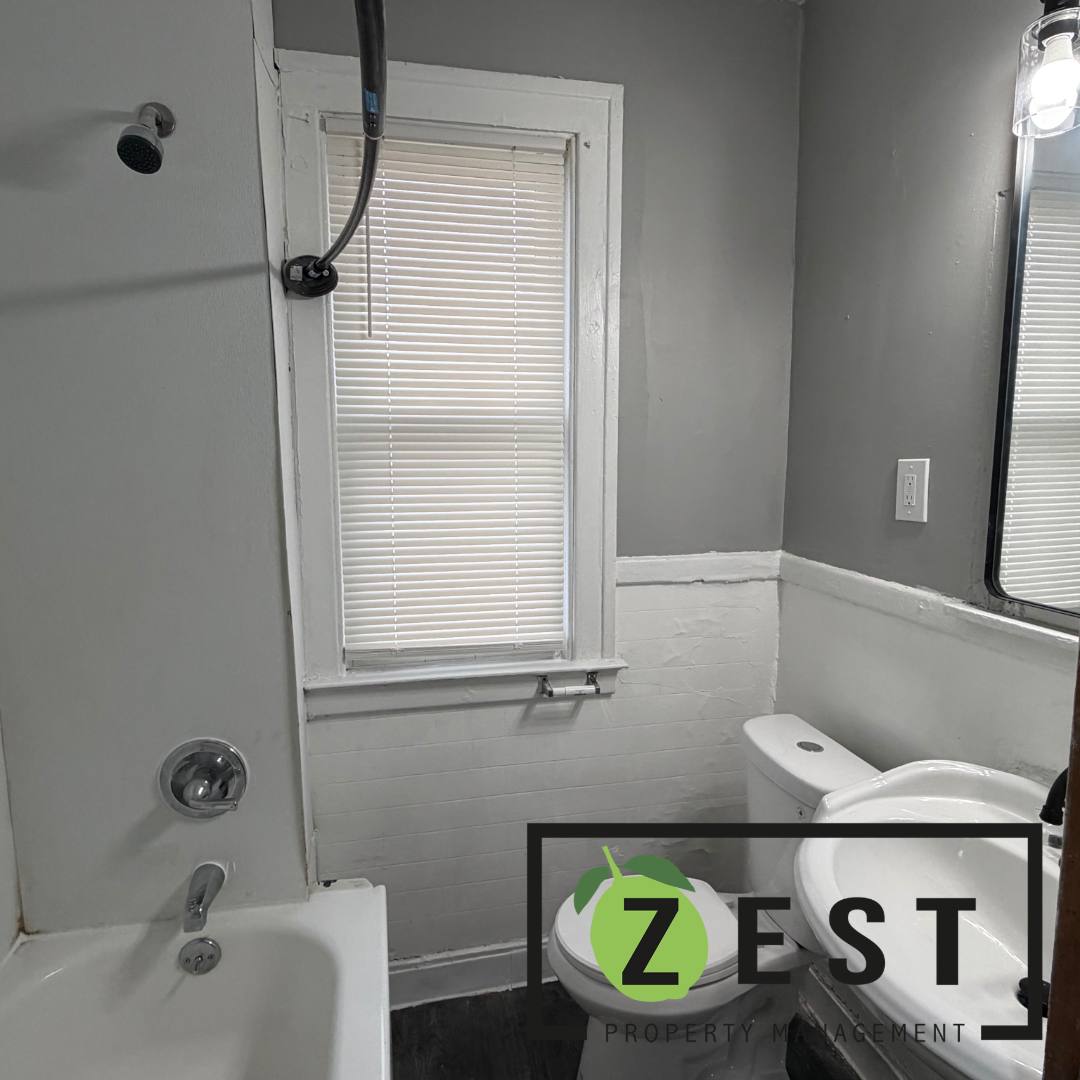 Apartment for rent at 4055 Beniteau, Detroit, MI 48214