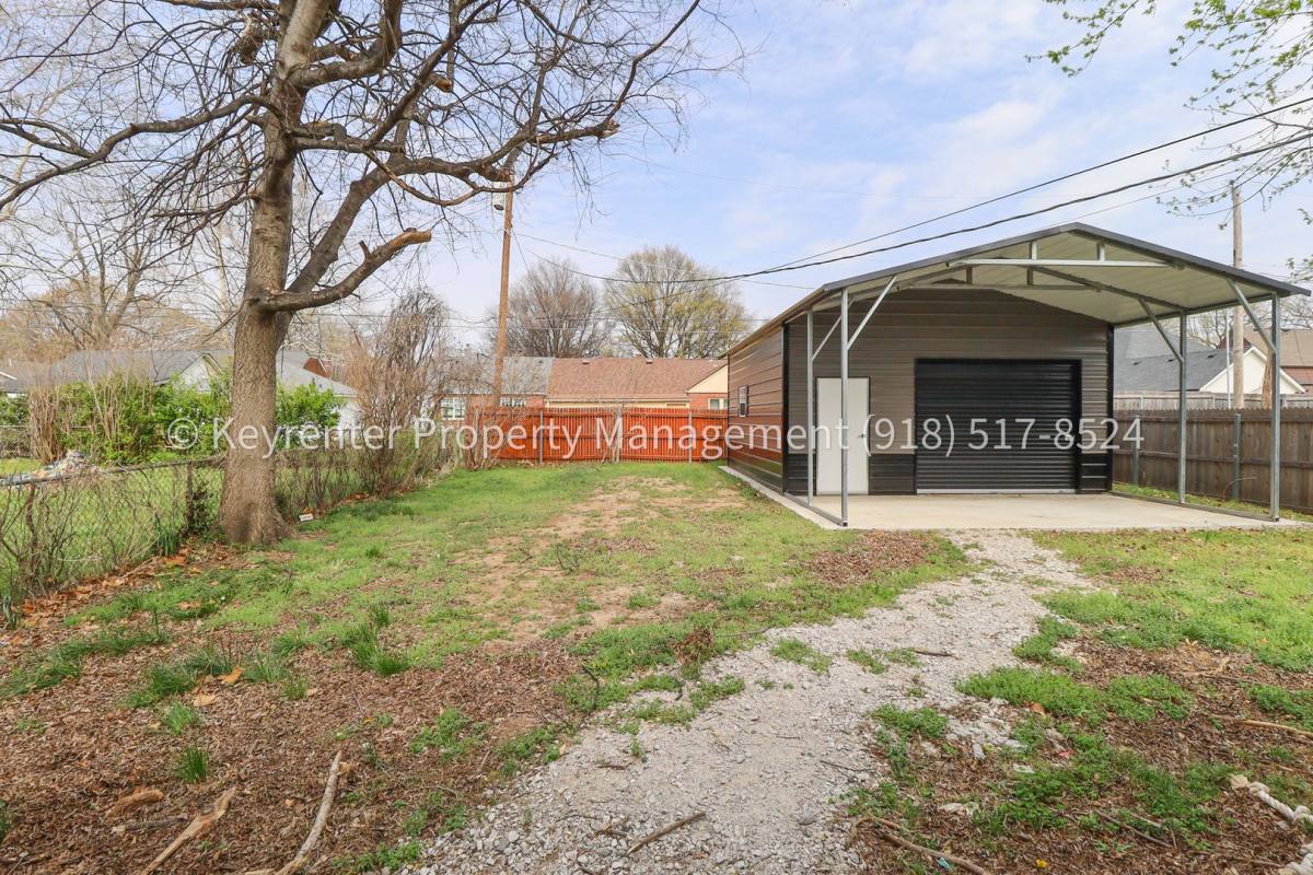 House for rent at 953 E 37th St, Tulsa, OK 74105