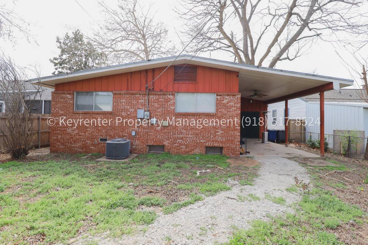House for rent at 953 E 37th St, Tulsa, OK 74105