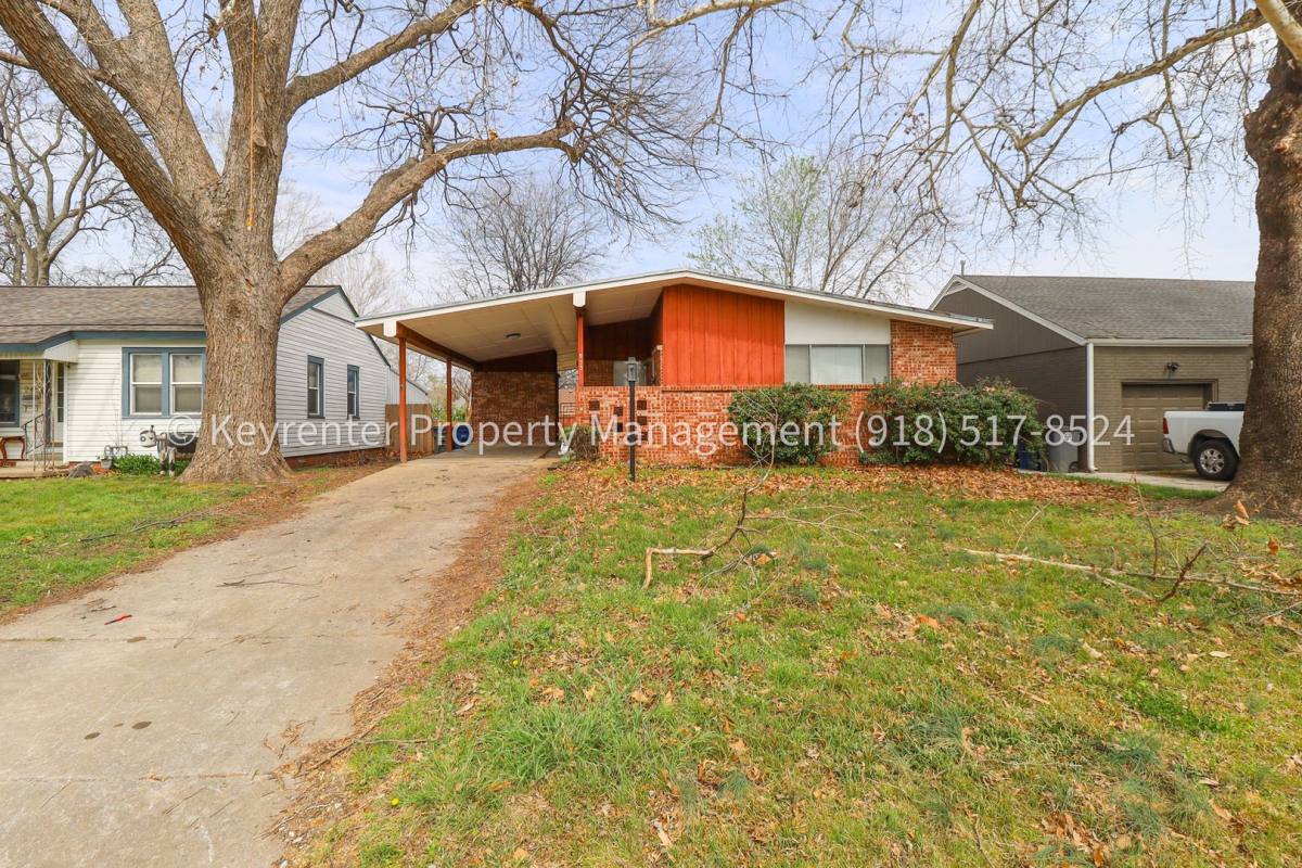 House for rent at 953 E 37th St, Tulsa, OK 74105