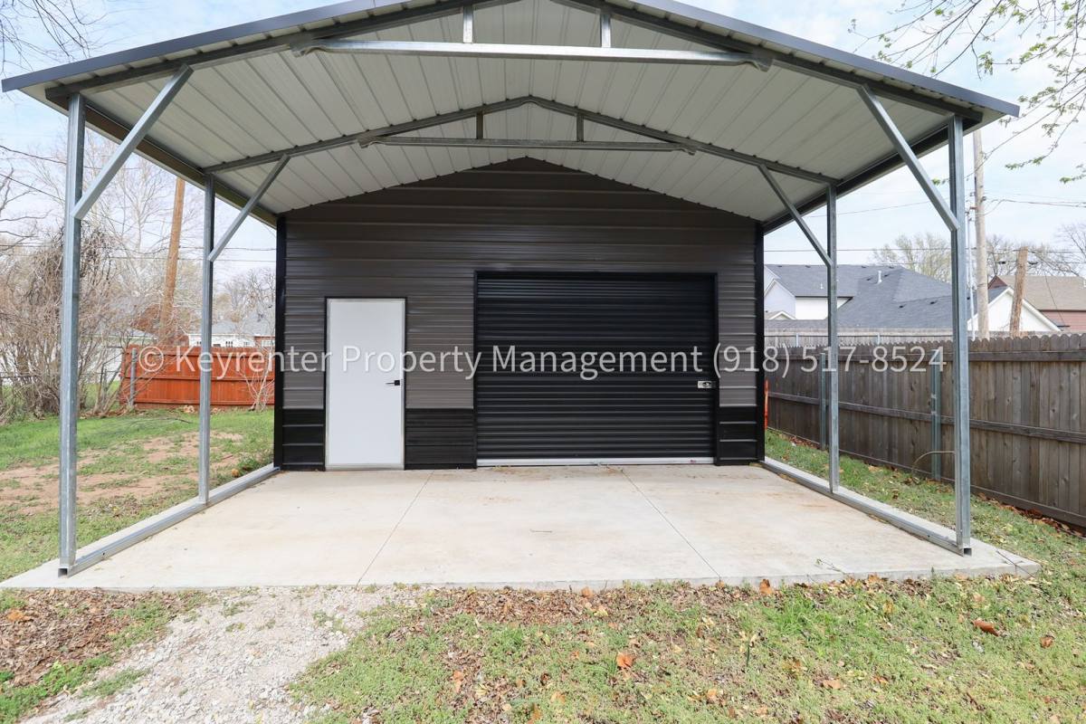 House for rent at 953 E 37th St, Tulsa, OK 74105