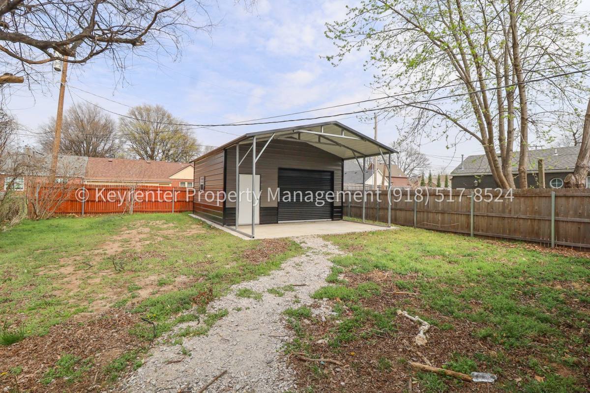 House for rent at 953 E 37th St, Tulsa, OK 74105