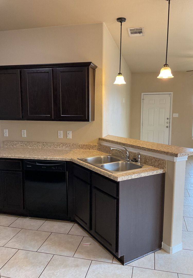 Apartment for rent at 4610 Cambridge Dr, Killeen, TX 76549