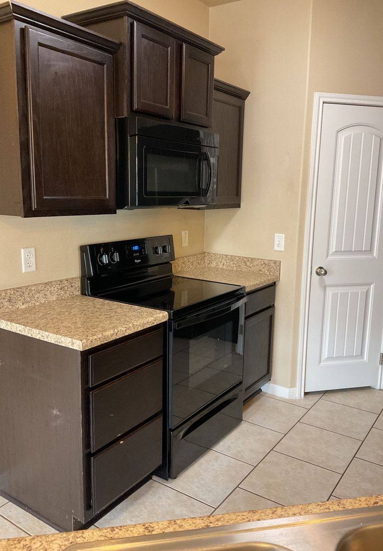 Apartment for rent at 4610 Cambridge Dr, Killeen, TX 76549