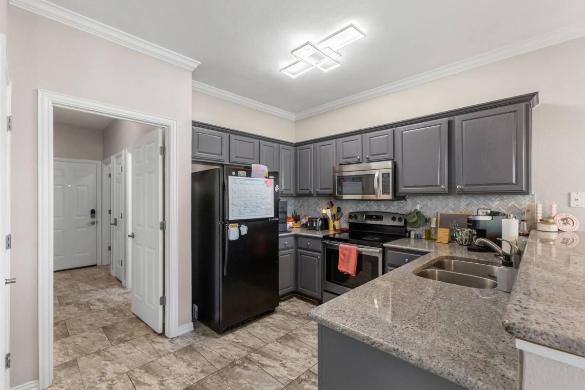 Townhouse for rent at 1001 Krenek Tap Rd, College Station, TX 77845