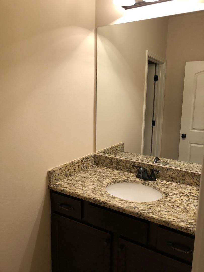 Apartment for rent at 1040 Deer Pass Dr, Baton Rouge, LA 70820
