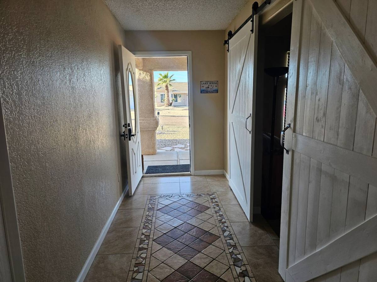 House for rent at 610 Manzanita Dr, Lake Havasu City, AZ 86404