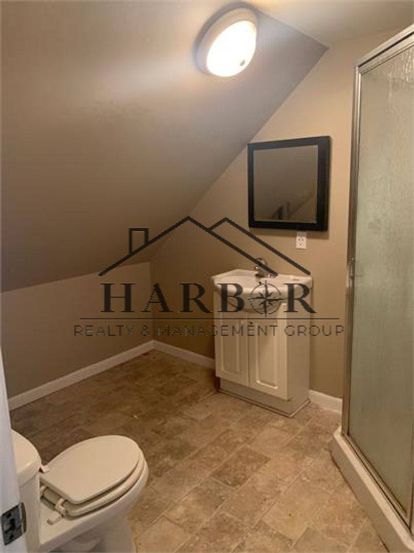 Apartment for rent at 28 6th Ave SE #3, Rochester, MN 55904