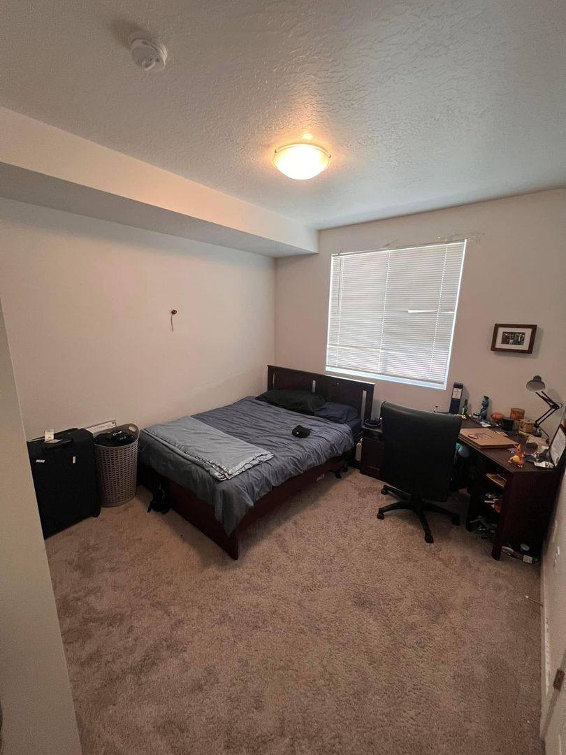 Townhouse for rent at 8357 S Durham St, Sandy, UT 84070