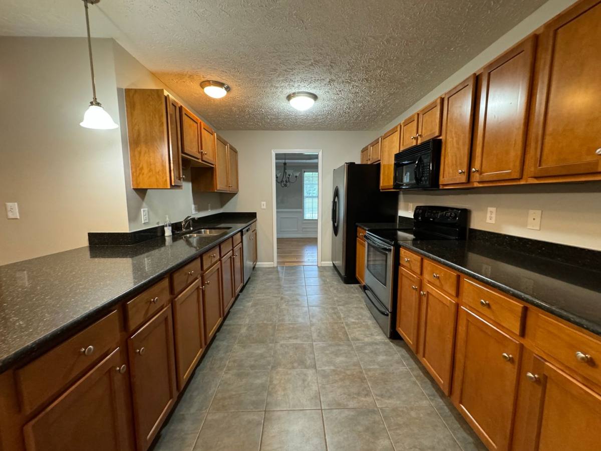 House for rent at 39 Lakeland Port, Sanford, NC 27332