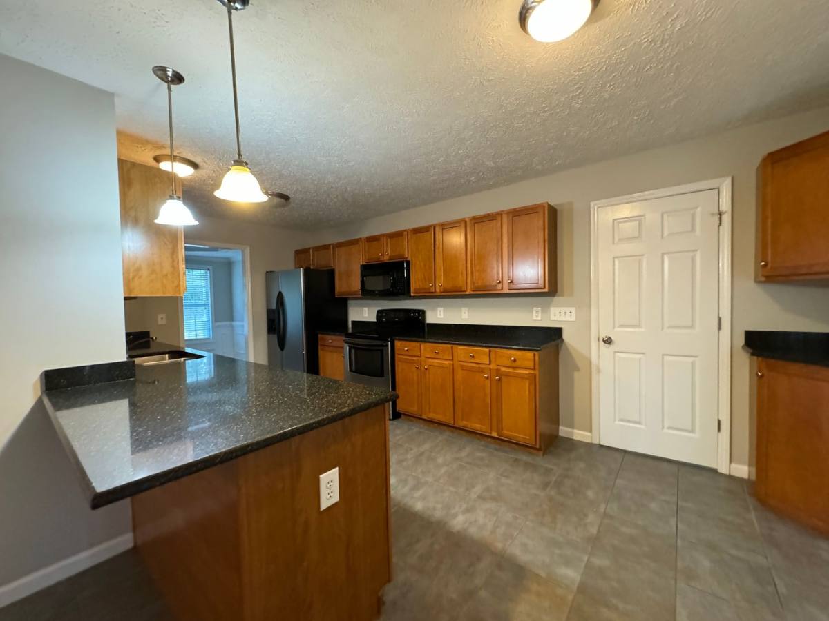 House for rent at 39 Lakeland Port, Sanford, NC 27332