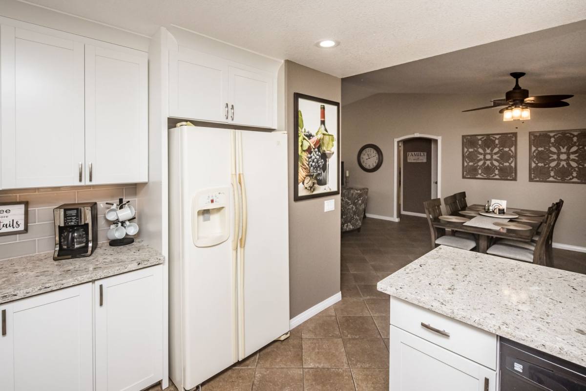 House for rent at 2271 Rainbow Ave N, Lake Havasu City, AZ 86403