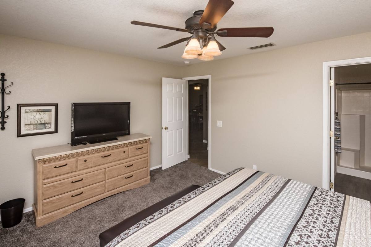 House for rent at 2271 Rainbow Ave N, Lake Havasu City, AZ 86403