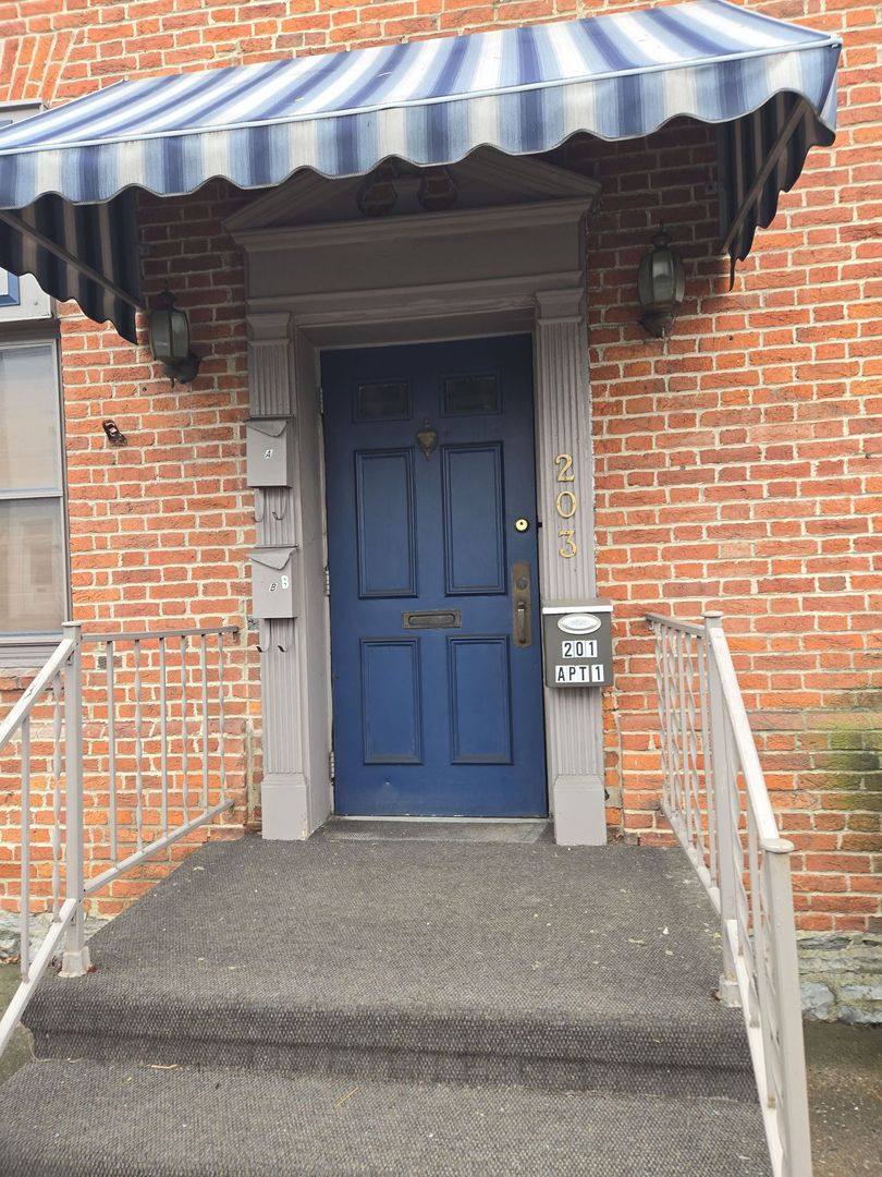 Apartment for rent at 203 Lincoln Way E, McConnellsburg, PA 17233