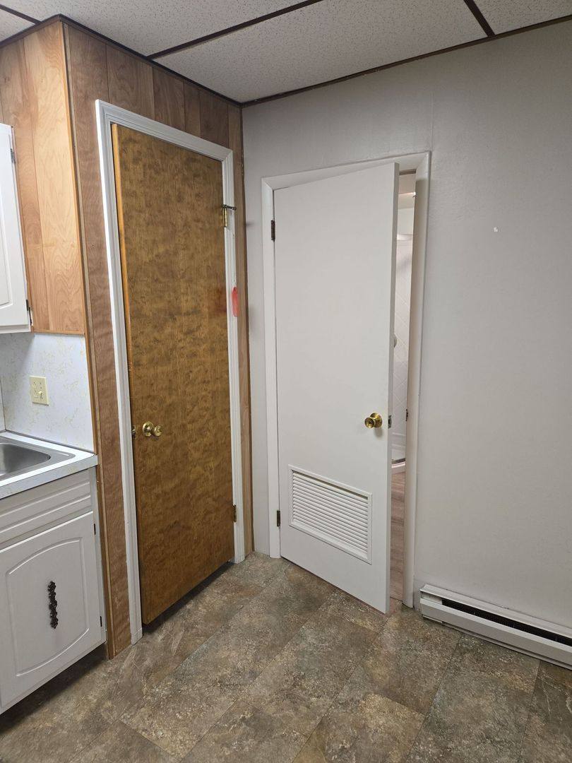 Apartment for rent at 203 Lincoln Way E, McConnellsburg, PA 17233